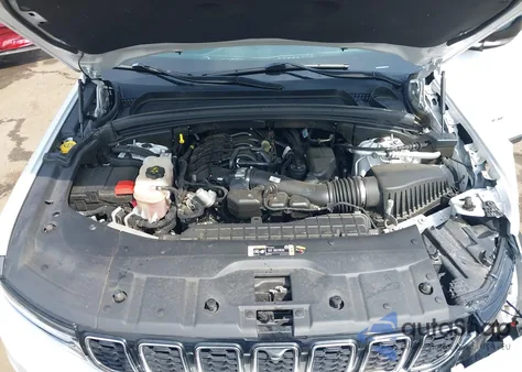 2022 Jeep Grand Cherokee L Limited 4X4 from USA, damaged, VIN 1C4RJKBG3N8531213